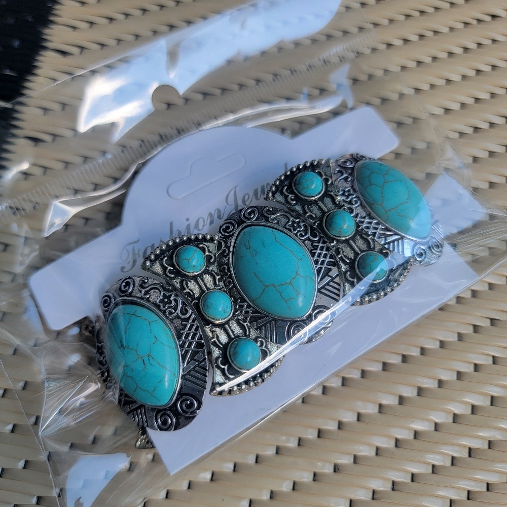Western Style Faux Turquoise Bracelet